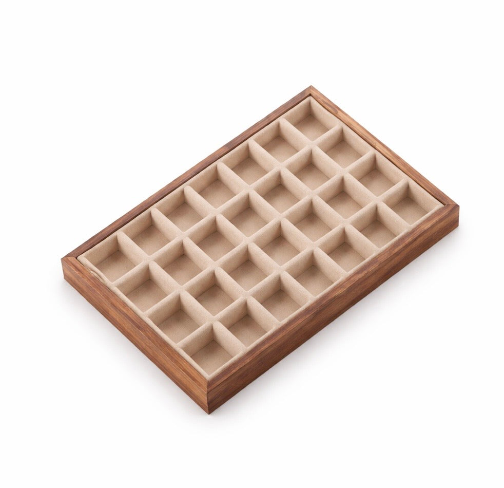 Smykkeorganiser med rom